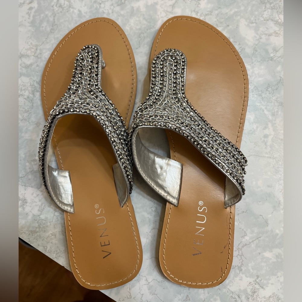 Sale 🎉 Venus Silver Thong Sandals